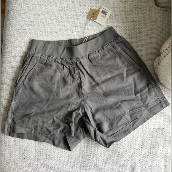 Faherty Pants - NWT Faherty Arlie Day Short